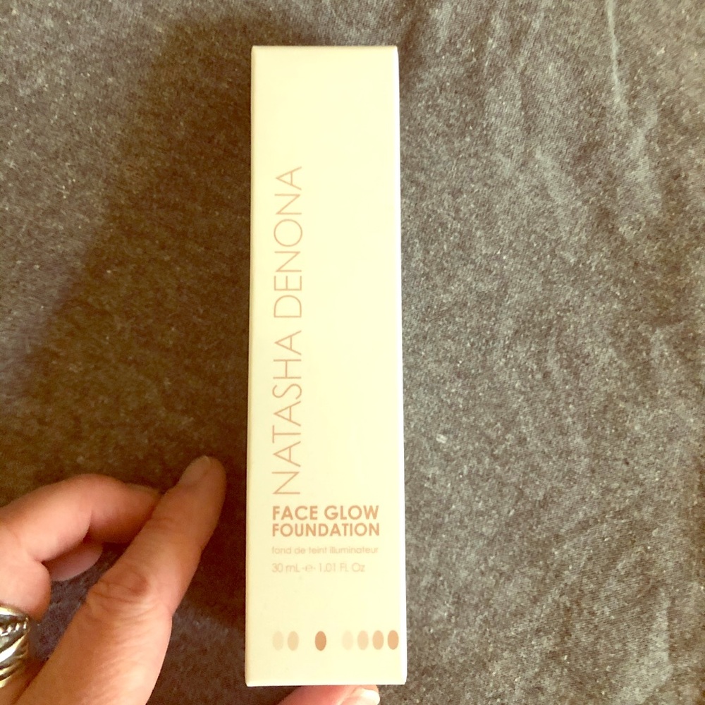 BNIB Natasha Denona Face Glow foundation shade 10